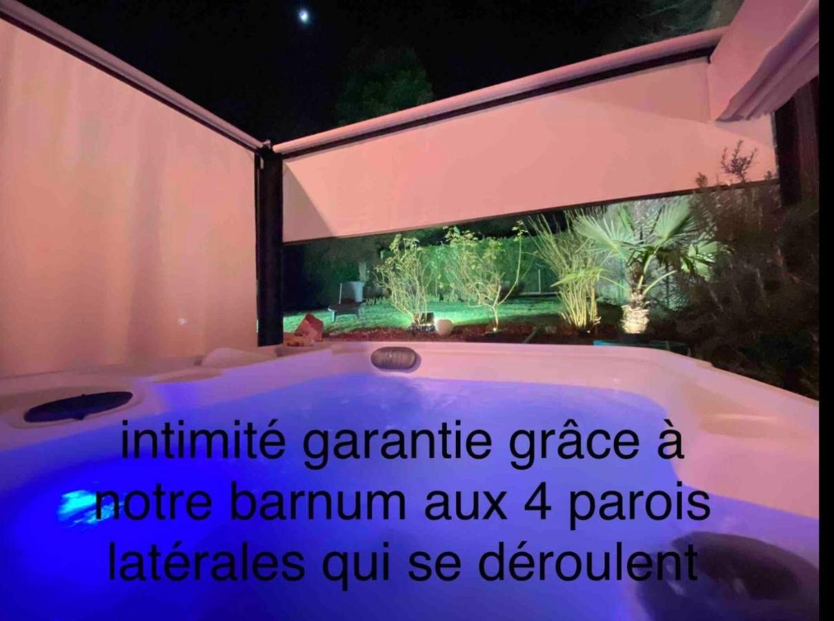 Le Jacuzzi De Marie Ll Apartman Tourcoing Kültér fotó